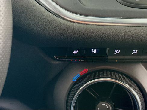 Used 2024 Chevrolet Blazer LT w/ Convenience Package image 13