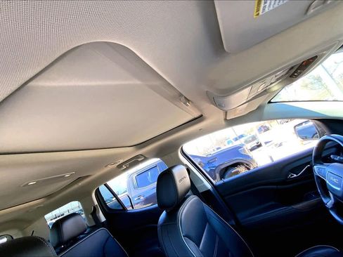 Certified 2022 GMC Acadia Denali w/ Denali Technology Package image 17