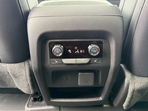 New 2026 Chevrolet Traverse RS w/ LPO, Floor Liner Package image 34