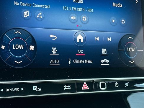 Used 2023 Mercedes-Benz GLC 300 image 28