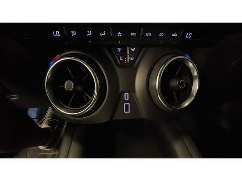 Used 2020 Chevrolet Blazer LT AWD/4WD image 14