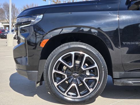 Used 2024 Chevrolet Tahoe RST w/ Luxury Package image 14