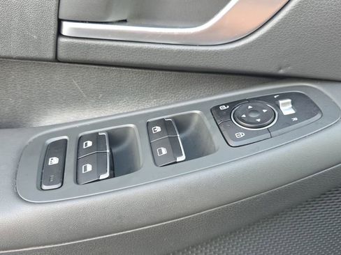 Used 2020 Hyundai Sonata SE FWD image 18