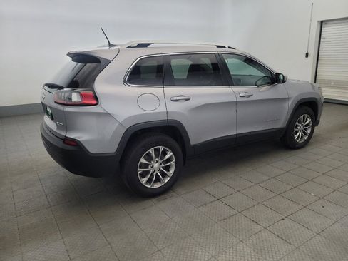 Used 2019 Jeep Cherokee Latitude Plus AWD/4WD image 10