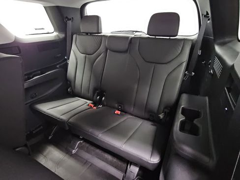 Used 2025 Hyundai Palisade SEL image 35