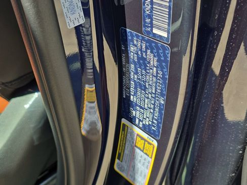 New 2026 Kia Carnival EX image 33