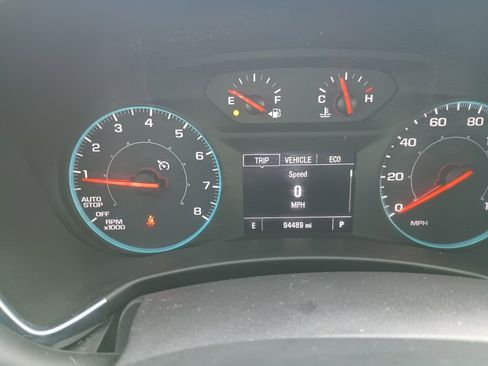 Used 2020 Chevrolet Equinox LS w/ LS Convenience Package image 16