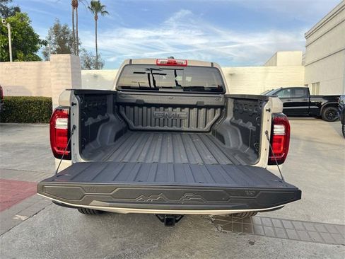 New 2026 GMC Canyon Elevation image 27