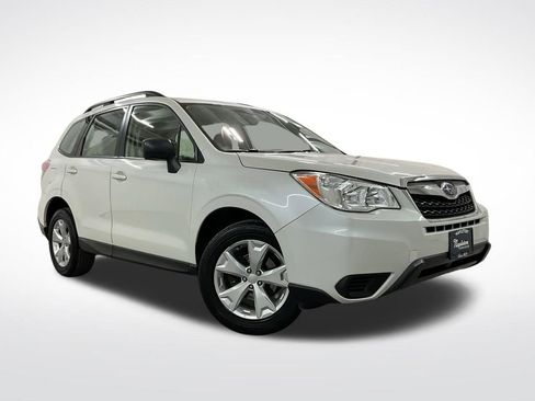 Used 2015 Subaru Forester 2.5i w/ Alloy Wheel Package AWD/4WD image 4