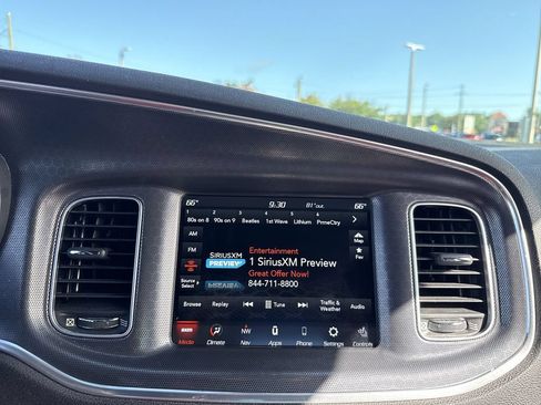 Used 2018 Dodge Charger R/T Scat Pack RWD image 22
