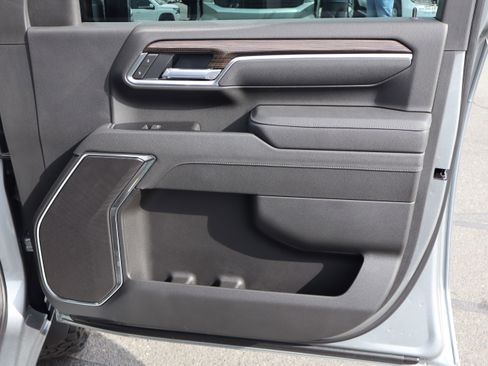 Used 2025 Chevrolet Silverado 2500 LT w/ Trail Boss Package image 36