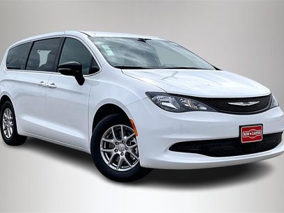 New 2025 Chrysler Voyager LX