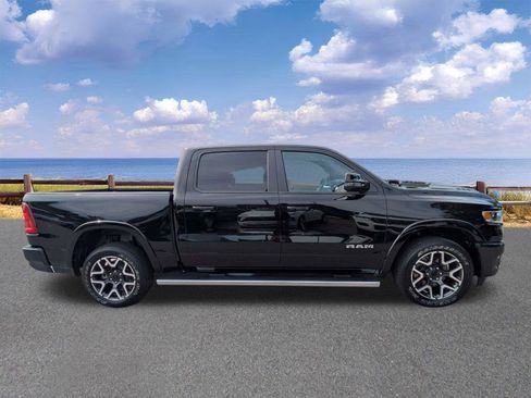 Certified 2025 RAM 1500 Laramie w/ Sport Appearance Package AWD/4WD image 9