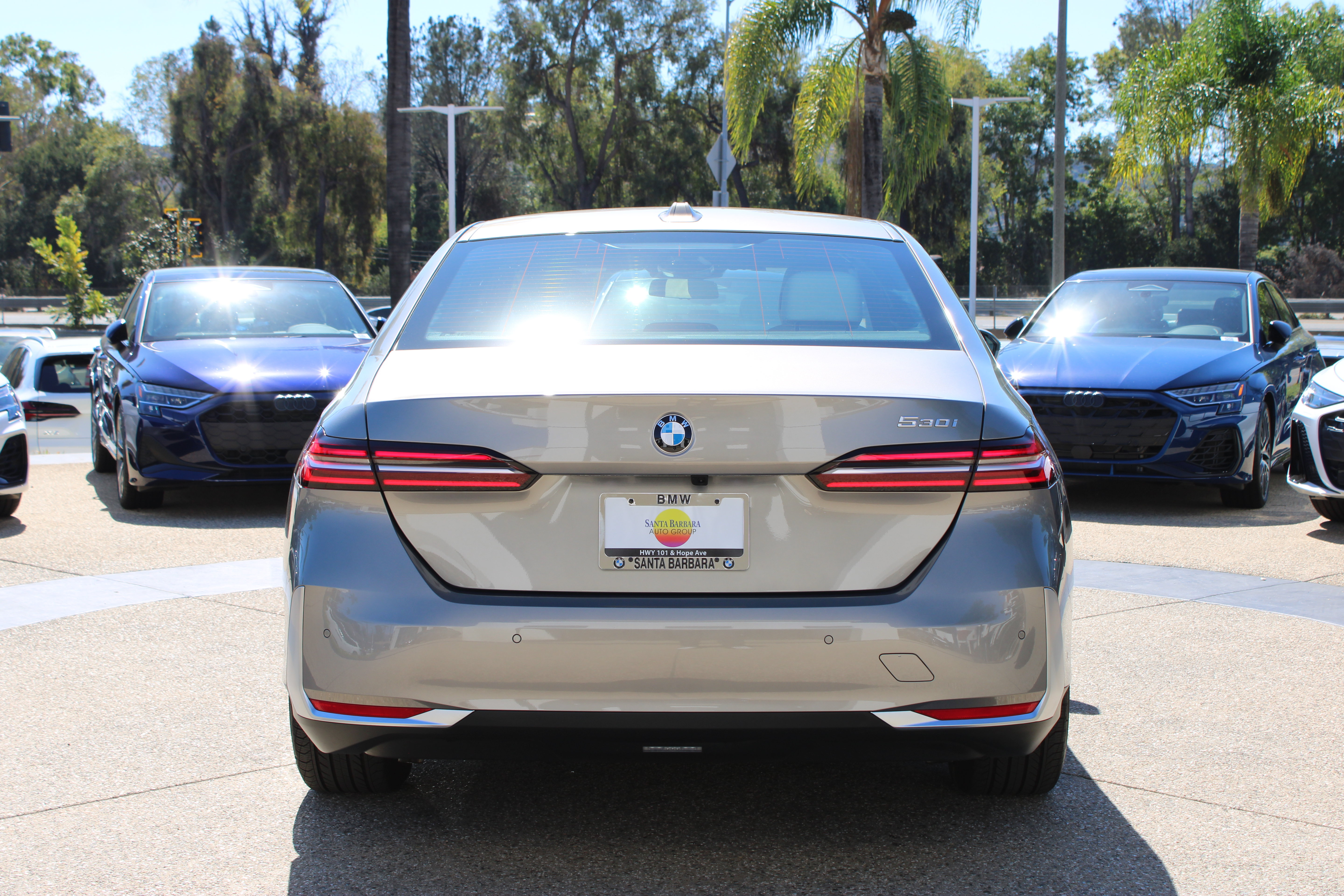 Used 2026 BMW 530i w/ Premium Package RWD image 4
