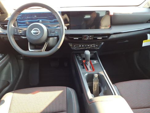 New 2026 Nissan Kicks SR w/ SR Premium Package AWD/4WD image 12