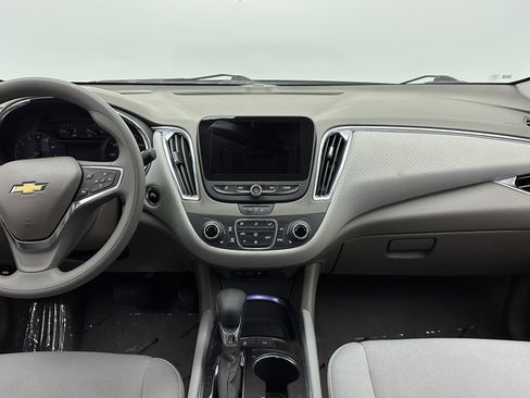 Used 2021 Chevrolet Malibu LT image 27