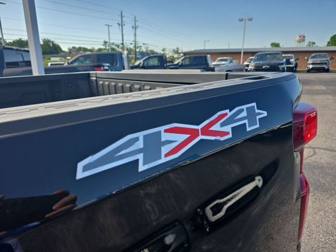 New 2025 Chevrolet Silverado 1500 RST w/ Convenience Package II AWD/4WD image 12