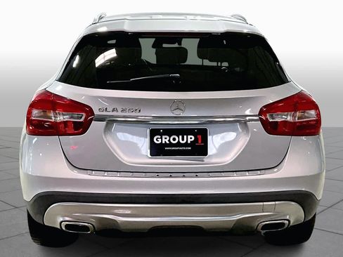 Used 2016 Mercedes-Benz GLA 250 4MATIC image 5