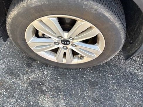 Used 2017 Kia Sportage LX image 9