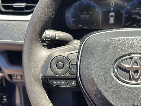 Used 2025 Toyota RAV4 Limited w/ Advanced Technology Package FWD image 18