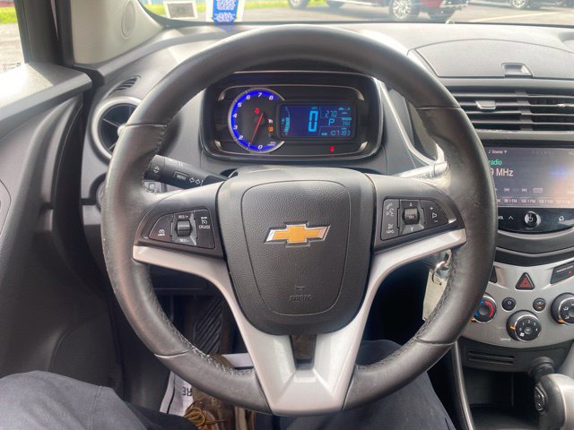 Used 2016 Chevrolet Trax LT w/ LT Convenience Package AWD/4WD image 5