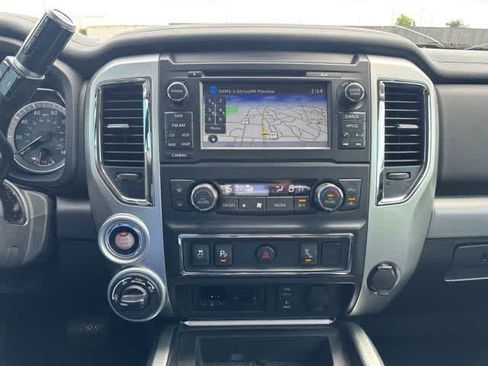 Used 2018 Nissan Titan PRO-4X w/ Pro-4x Utility Package AWD/4WD image 19