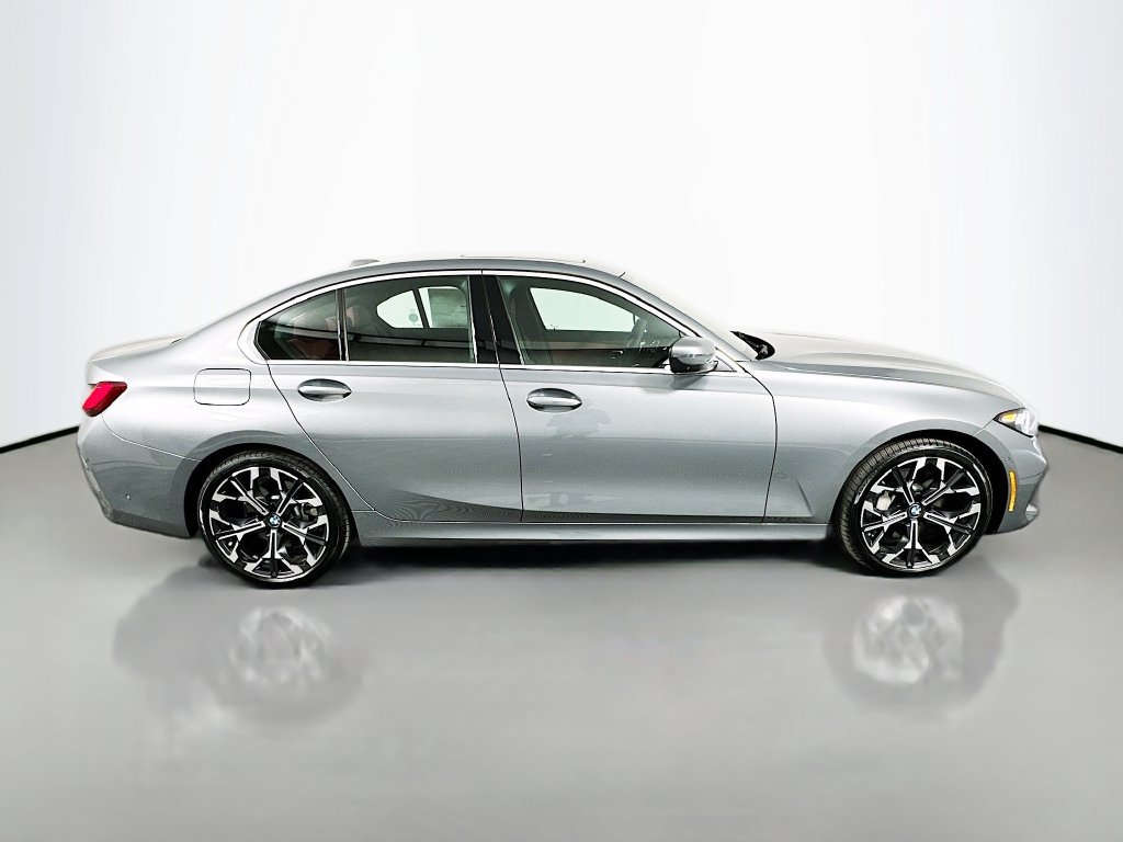 Used 2026 BMW 330i Sedan w/ Premium Package RWD image 4