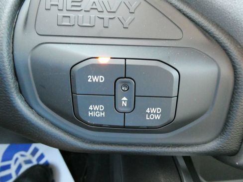 New 2026 RAM 2500 Big Horn AWD/4WD image 24
