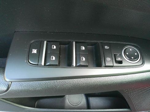 Used 2023 Kia Forte LXS image 8