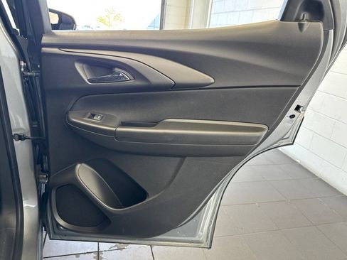 Used 2025 Chevrolet TrailBlazer RS AWD/4WD image 45