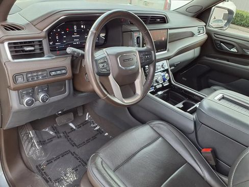 Used 2022 GMC Yukon Denali AWD/4WD image 19