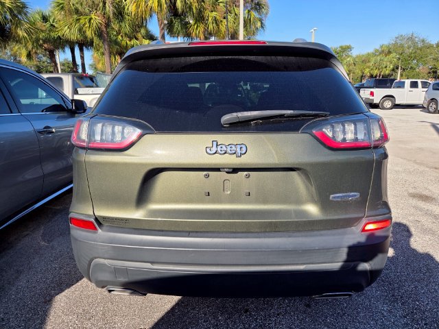 Used 2019 Jeep Cherokee Latitude w/ Popular Appearance Group FWD image 4