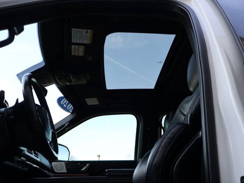 Used 2020 Lincoln Navigator Reserve w/ Equipment Group 208A Reserve image 43