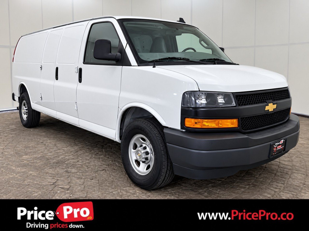 Used 2022 Chevrolet Express 2500 Extended w/ Driver Convenience Package RWD image 1