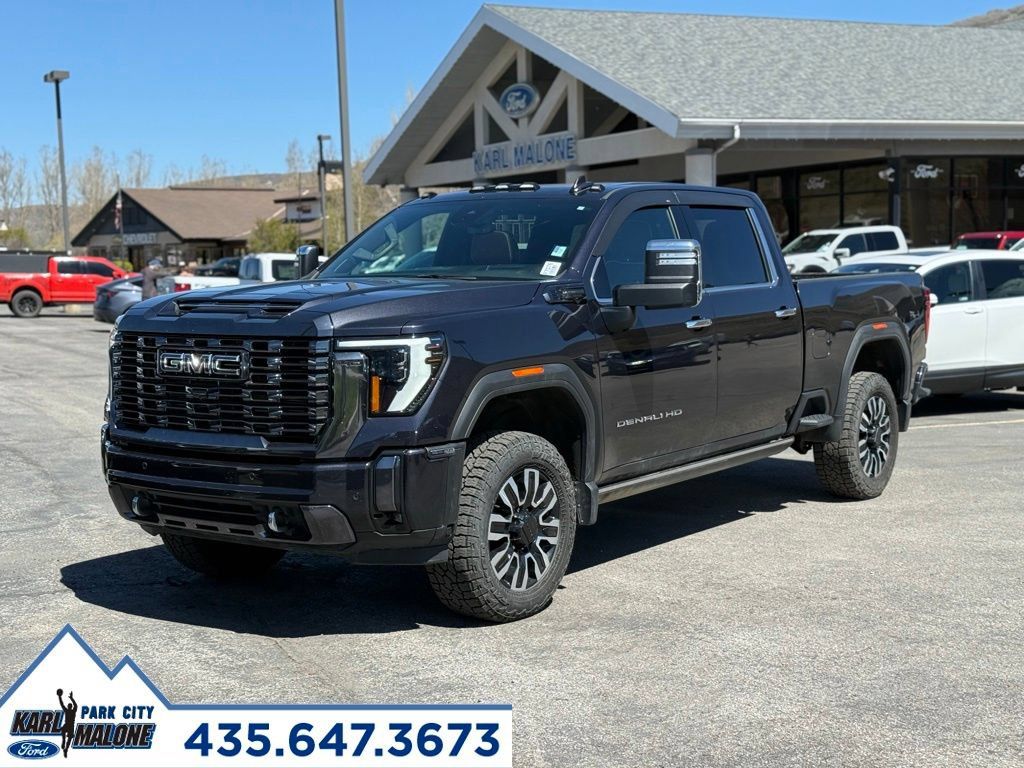 Used 2024 GMC Sierra 3500 Denali Ultimate AWD/4WD image 1