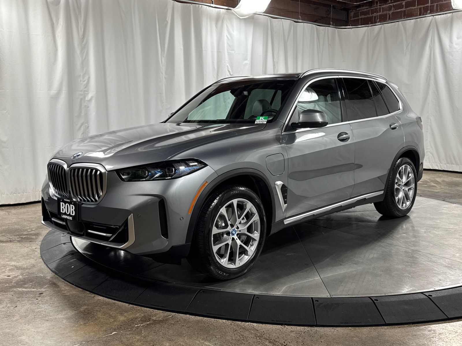 Used 2025 BMW X5 xDrive50e AWD/4WD image 1