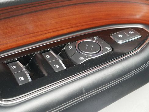 Used 2019 Lincoln Navigator Reserve AWD/4WD image 24