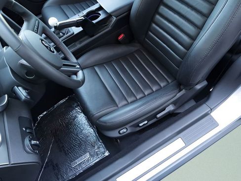 Used 2008 Ford Mustang Shelby GT500 RWD image 17