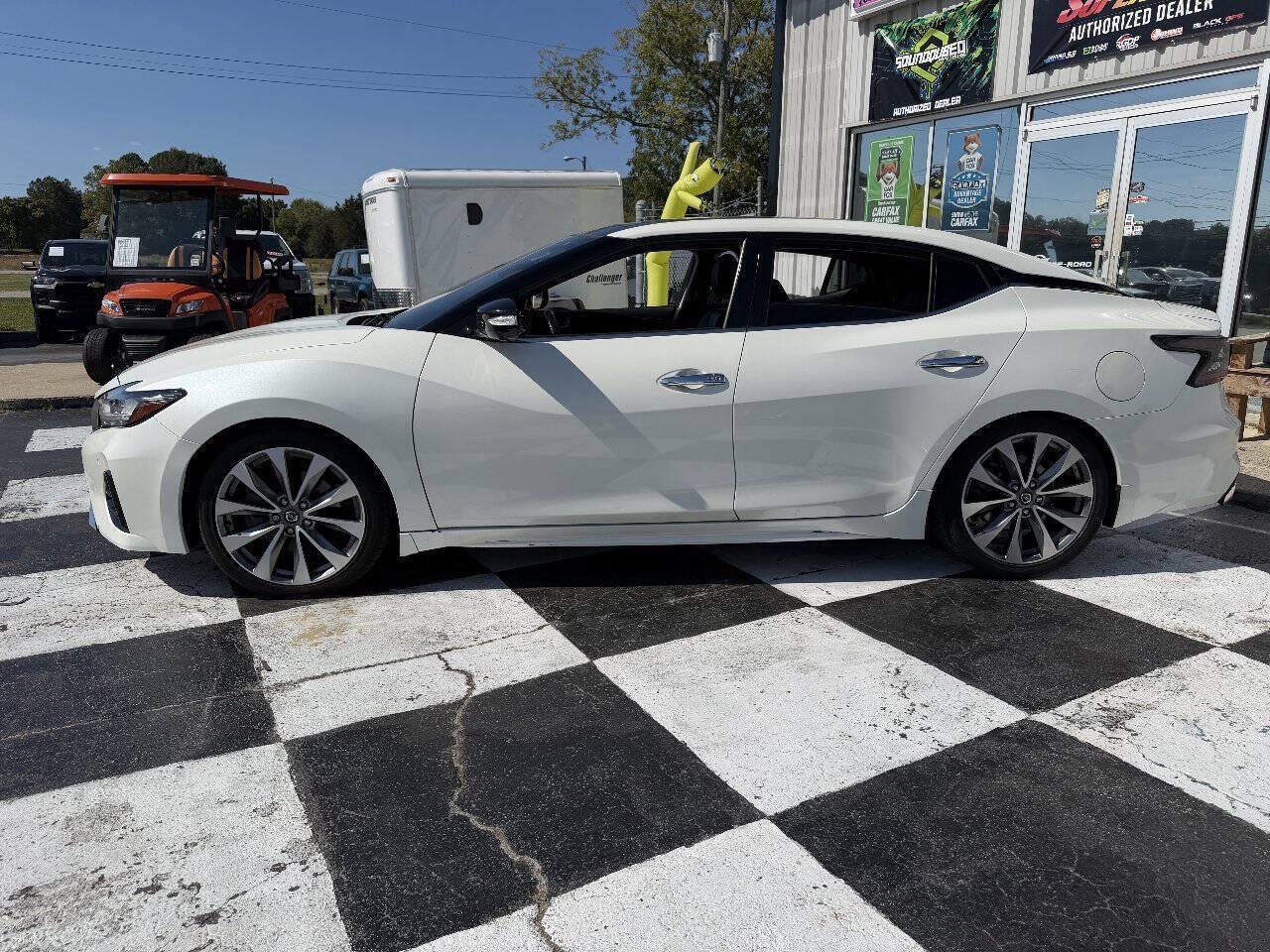 Used 2021 Nissan Maxima Platinum w/ Sport Mat Group FWD image 9