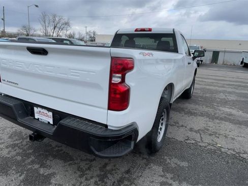 New 2025 Chevrolet Silverado 1500 W/T w/ WT Value Package image 9