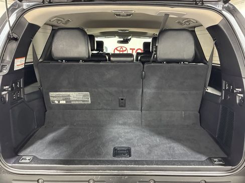 Used 2020 Toyota Sequoia TRD Pro AWD/4WD image 18
