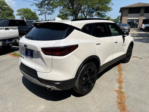 New 2025 Chevrolet Blazer LT w/ Midnight/Sport Edition image 6