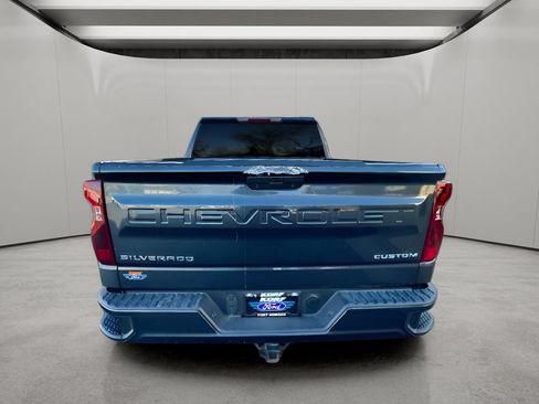 Used 2020 Chevrolet Silverado 1500 Custom w/ Custom Value Package AWD/4WD image 7