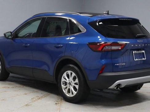 Used 2023 Ford Escape Active AWD/4WD image 9