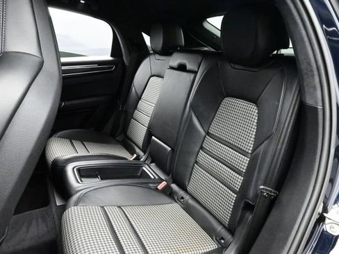 Certified 2023 Porsche Cayenne GTS AWD/4WD image 14