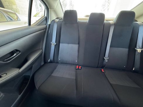 Used 2025 Nissan Sentra SV FWD image 33