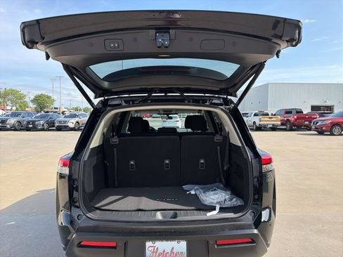 New 2026 Nissan Pathfinder SV AWD/4WD image 7