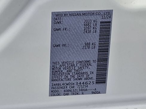Certified 2025 Nissan Altima 2.5 SR AWD/4WD image 32