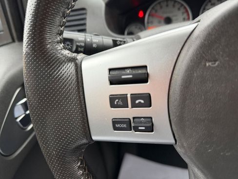 Used 2019 Nissan Frontier PRO-4X image 17