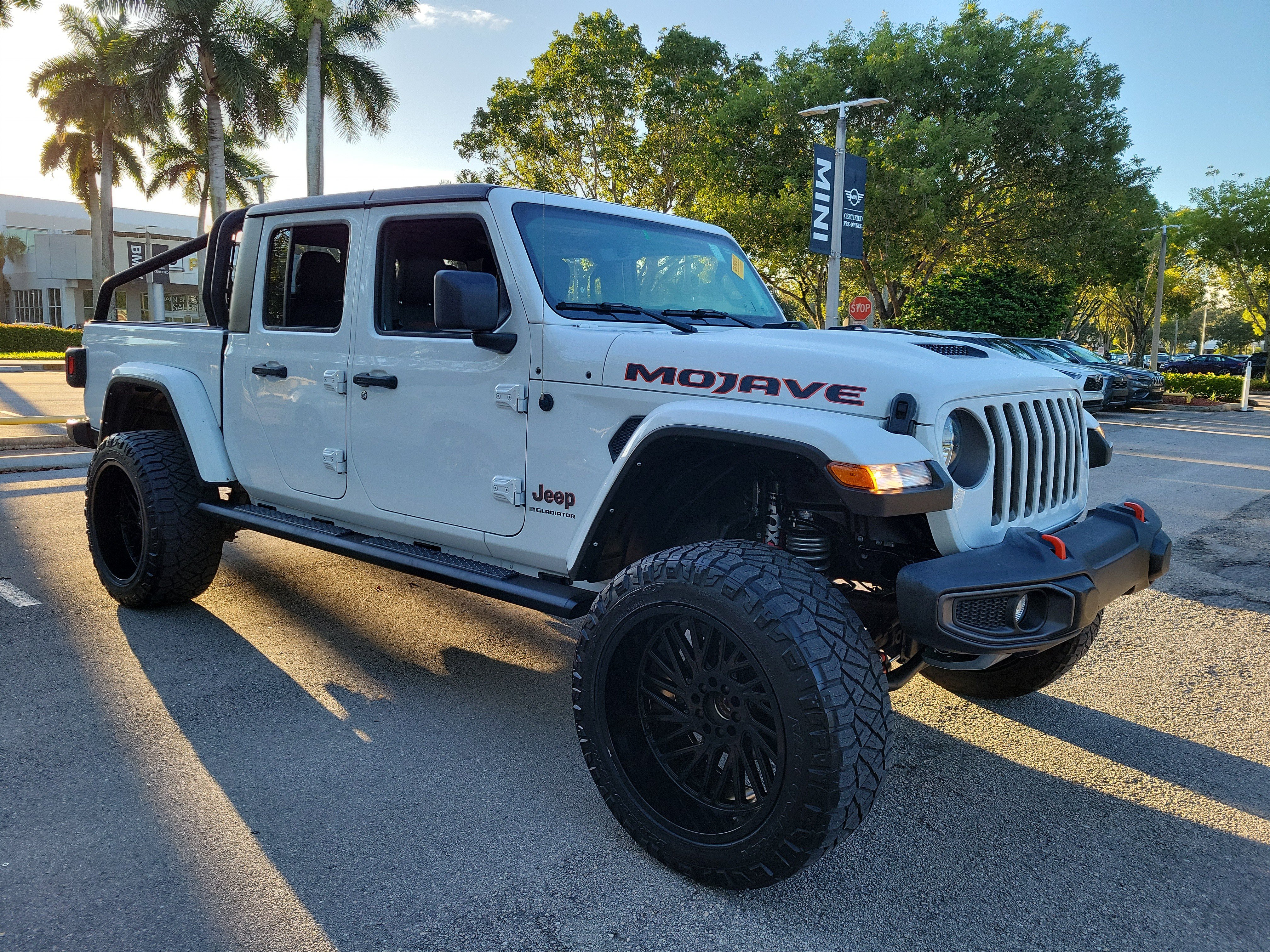 Used 2023 Jeep Gladiator Mojave w/ Trailer Tow Package AWD/4WD image 7